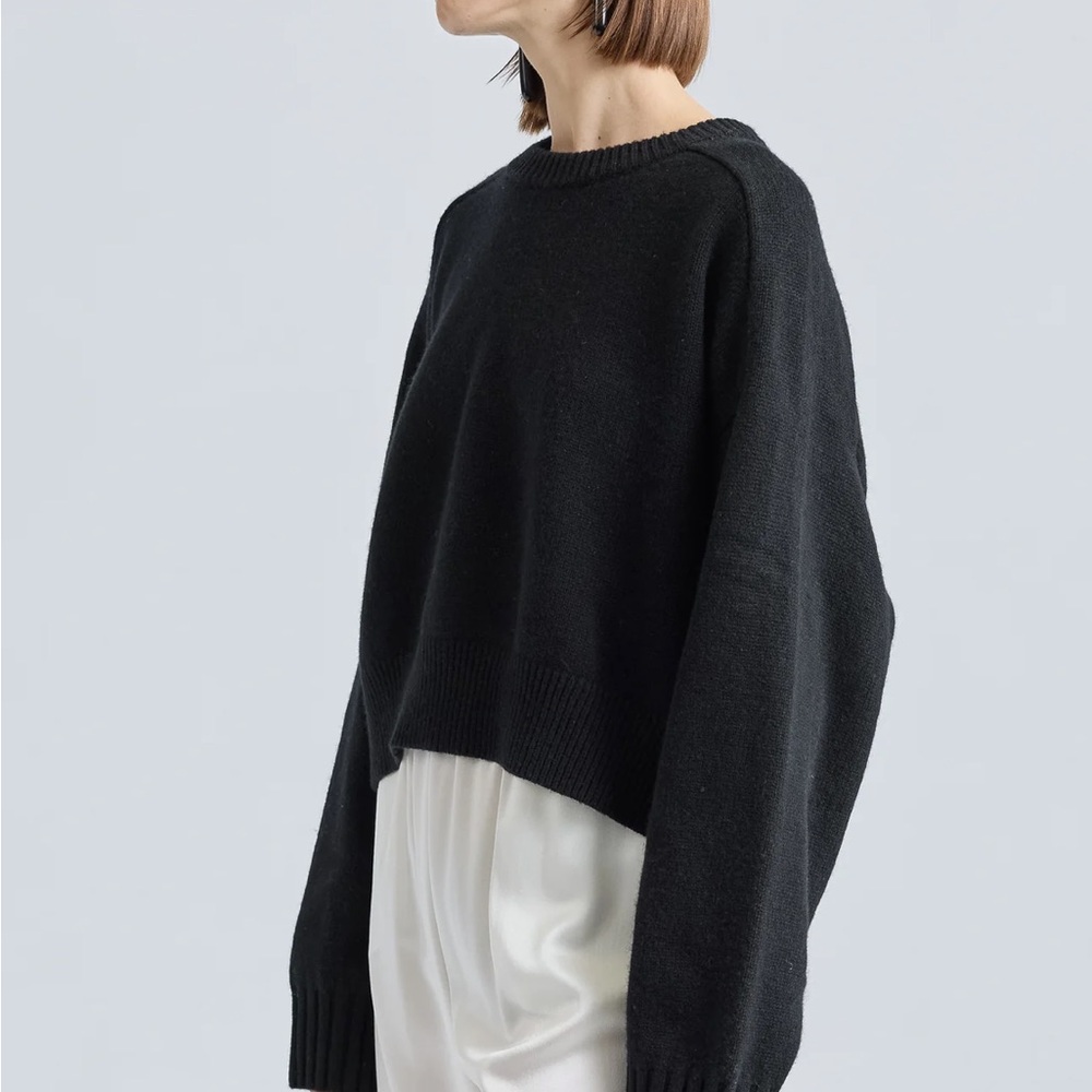 Almina Concept Black Cropped Sweater